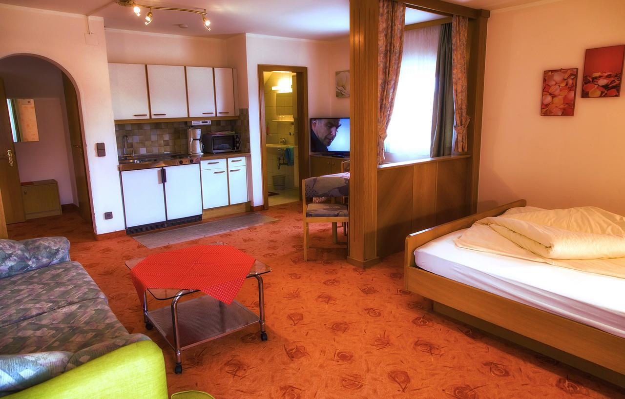 Gaestehaus Goetz Drobollach am Faakersee Extérieur photo