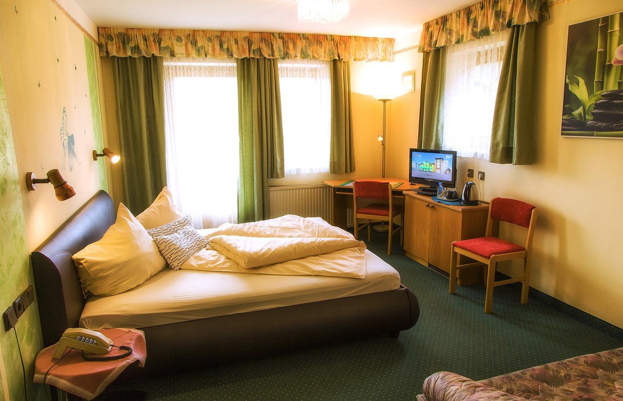 Gaestehaus Goetz Drobollach am Faakersee Extérieur photo