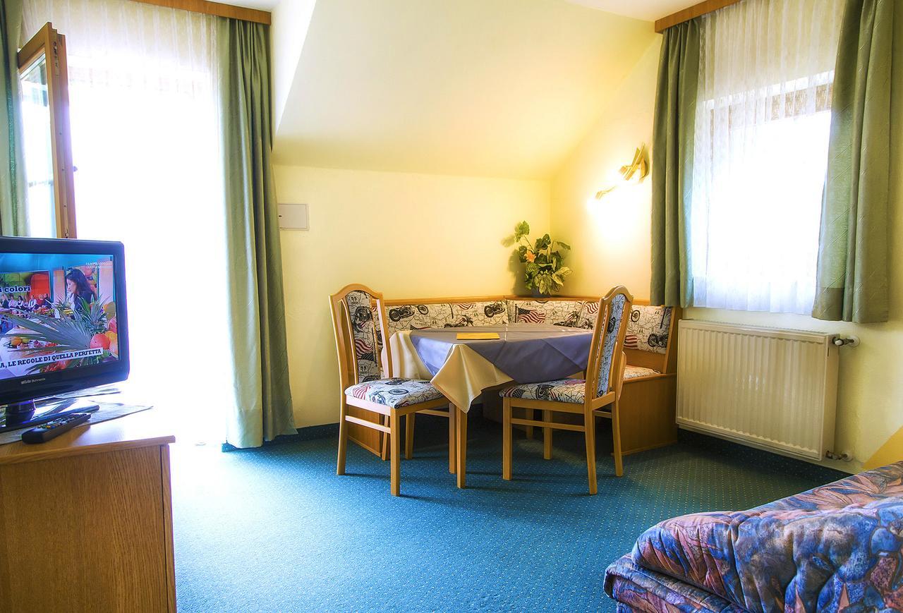 Gaestehaus Goetz Drobollach am Faakersee Extérieur photo