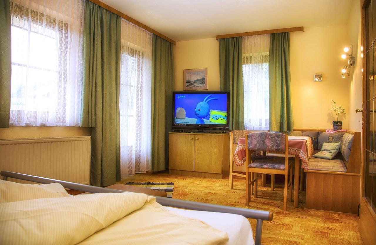 Gaestehaus Goetz Drobollach am Faakersee Extérieur photo