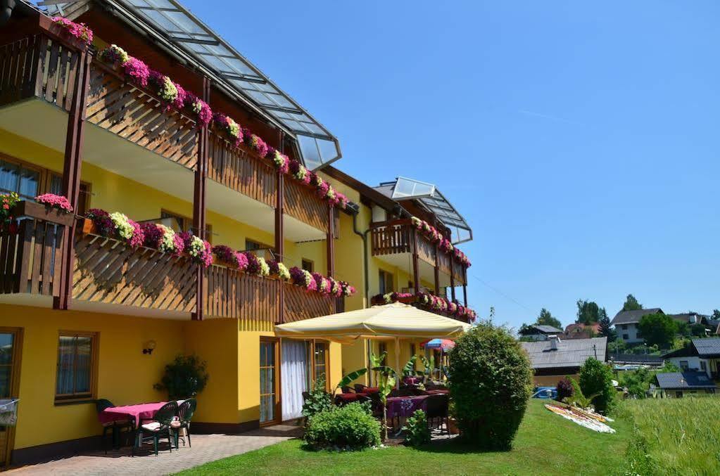 Gaestehaus Goetz Drobollach am Faakersee Extérieur photo