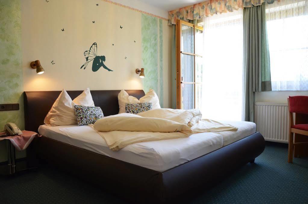 Gaestehaus Goetz Drobollach am Faakersee Extérieur photo